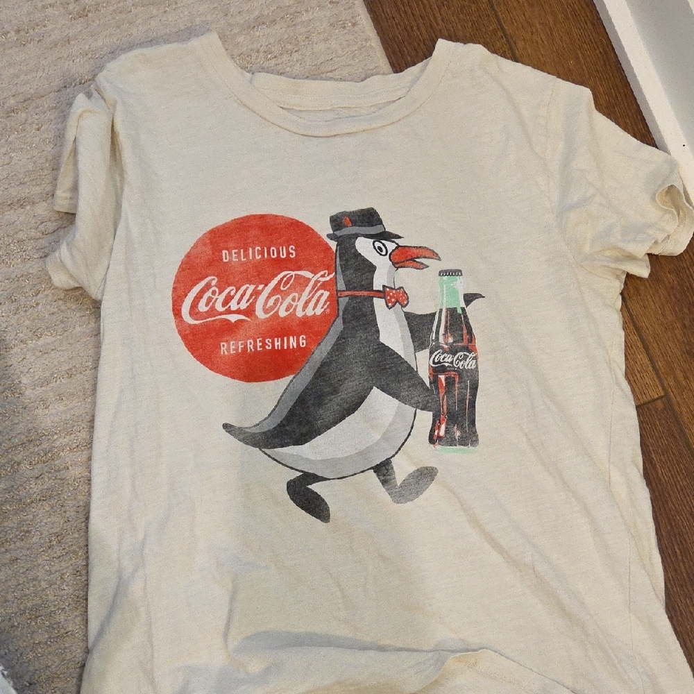 Coca-Cola Penguin Graphic Cream Tee